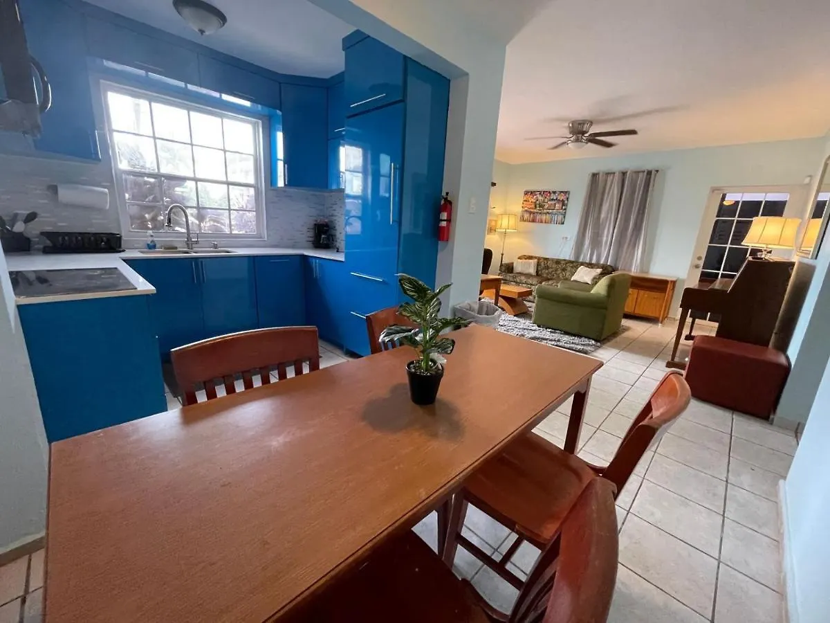 3Br Sleeps Up To 12, Remodeled And Very Cozy Catano 0*,  Puerto Rico