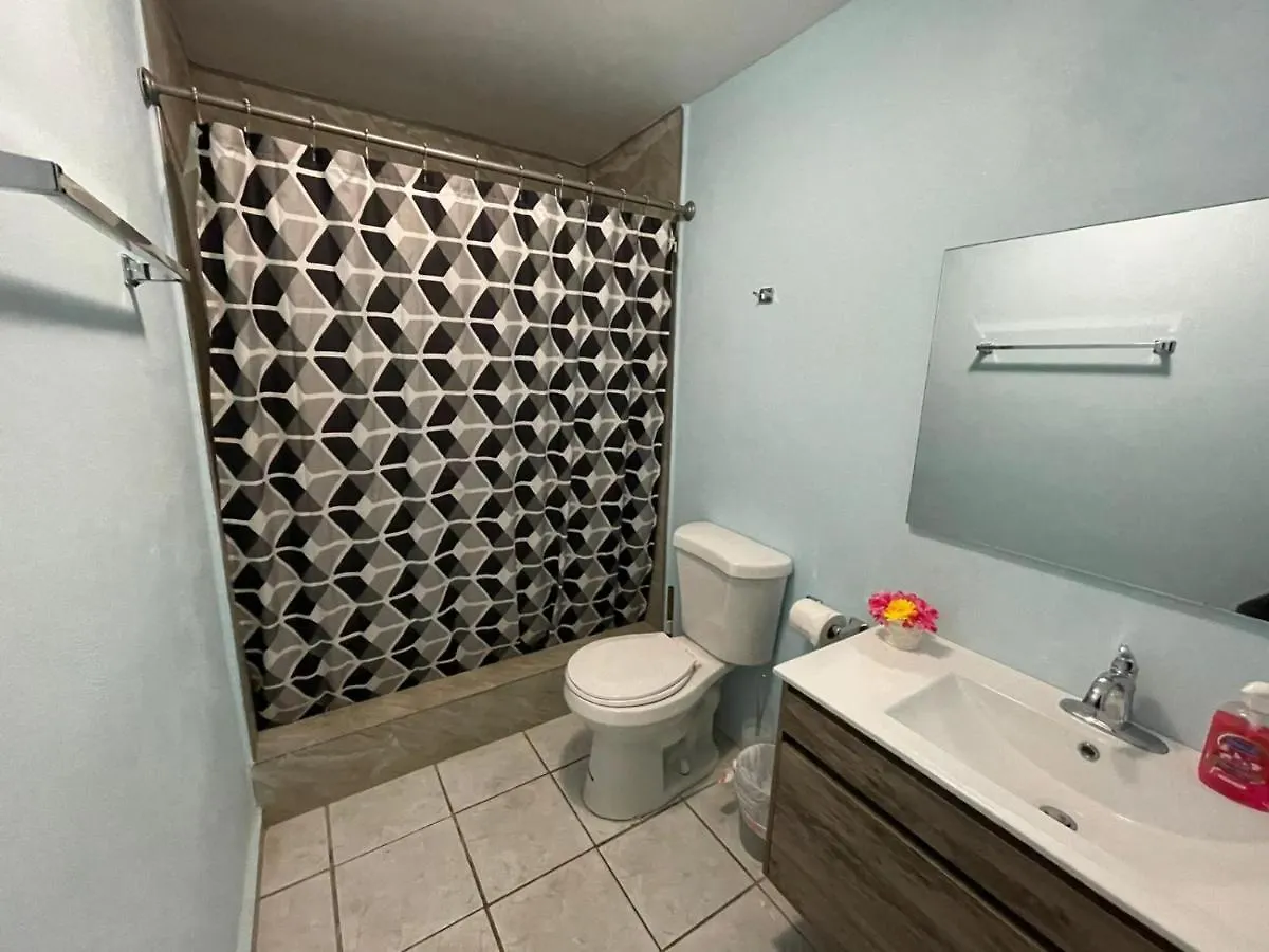 3Br Sleeps Up To 12, Remodeled And Very Cozy Catano Puerto Rico